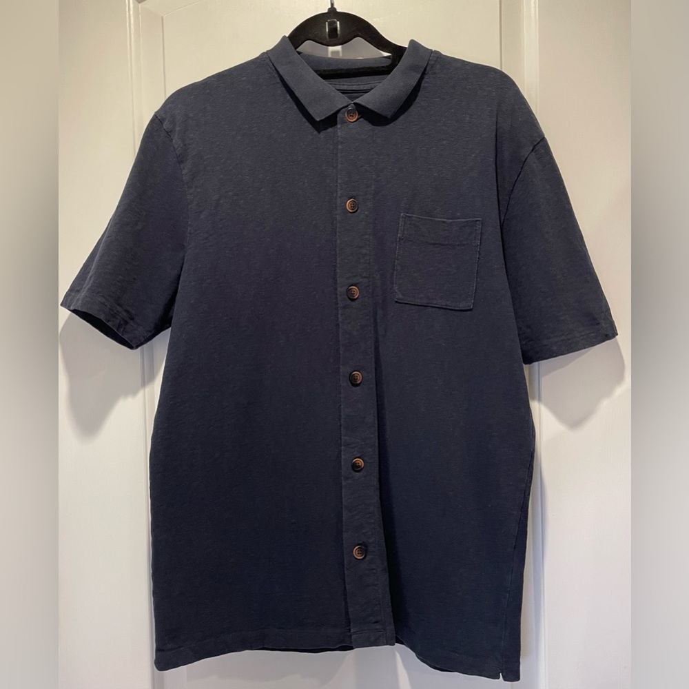 Heritage  Casual Button Down Shirt with Classic Collar size L